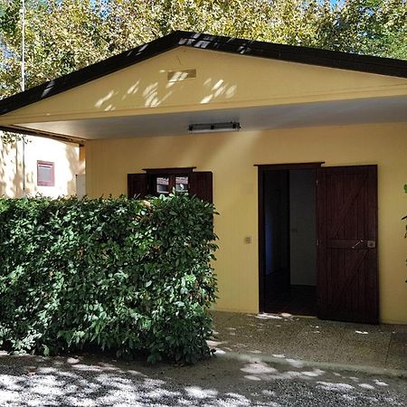 Camping Luna Hotel Marina di Massa Exterior foto