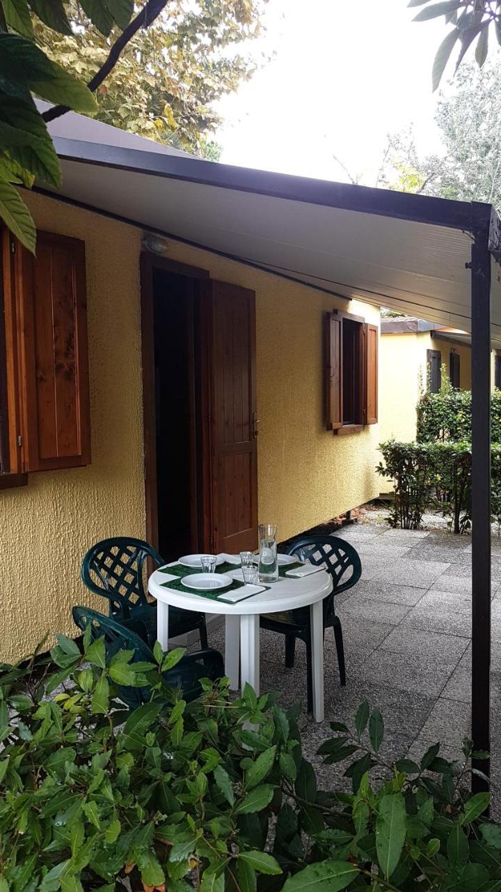 Camping Luna Hotel Marina di Massa Exterior foto